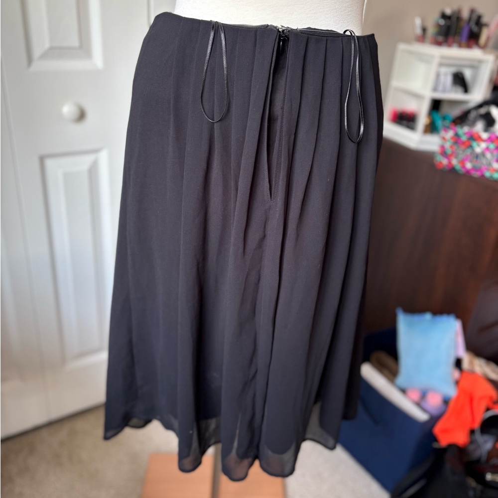 Banana Republic Elegant Black Women's Skirt - Picture 2 of 5